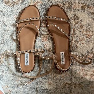 Traveler sandals. Great condition